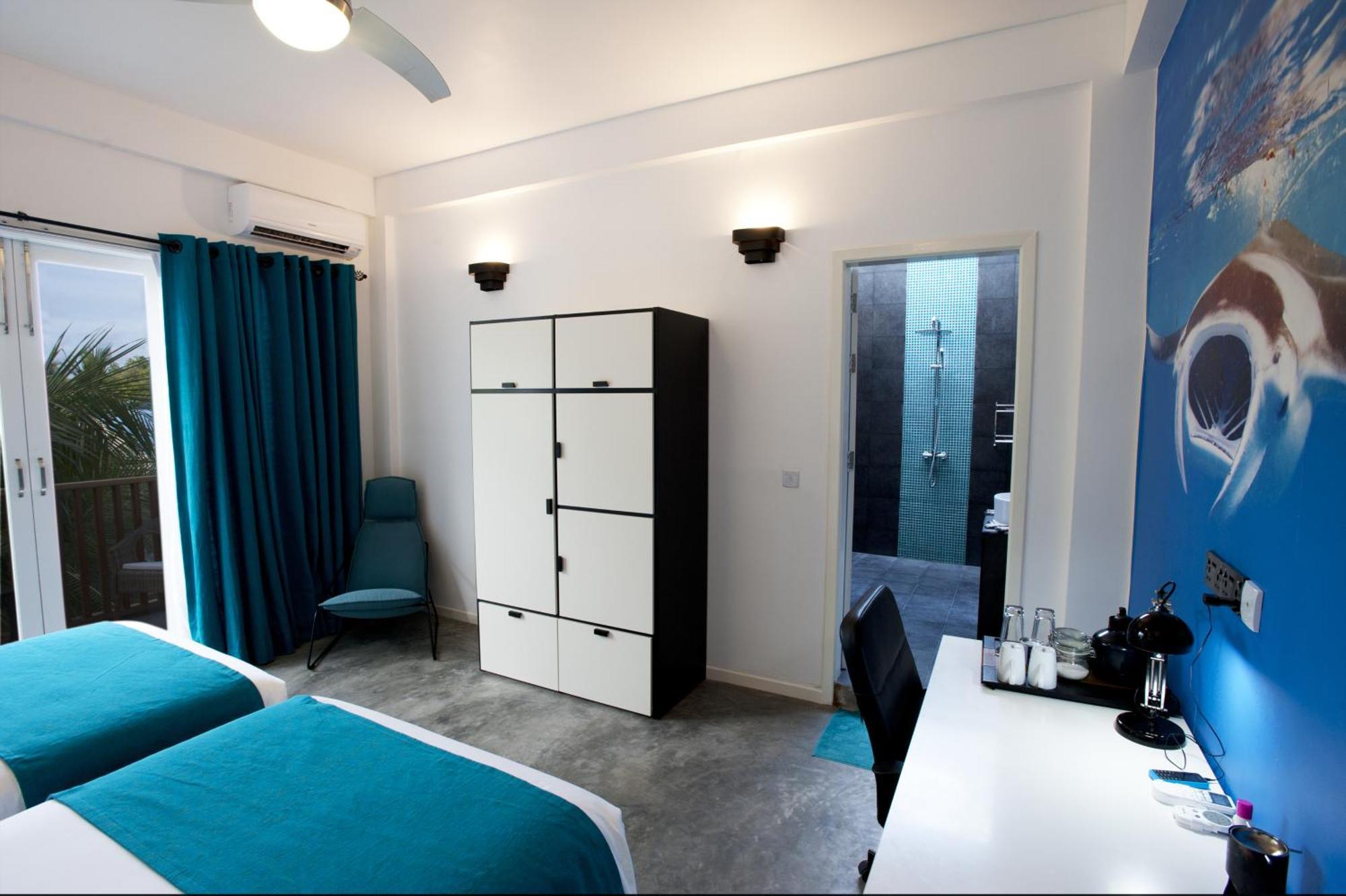 Deluxe Double or Twin Room Three Dives per