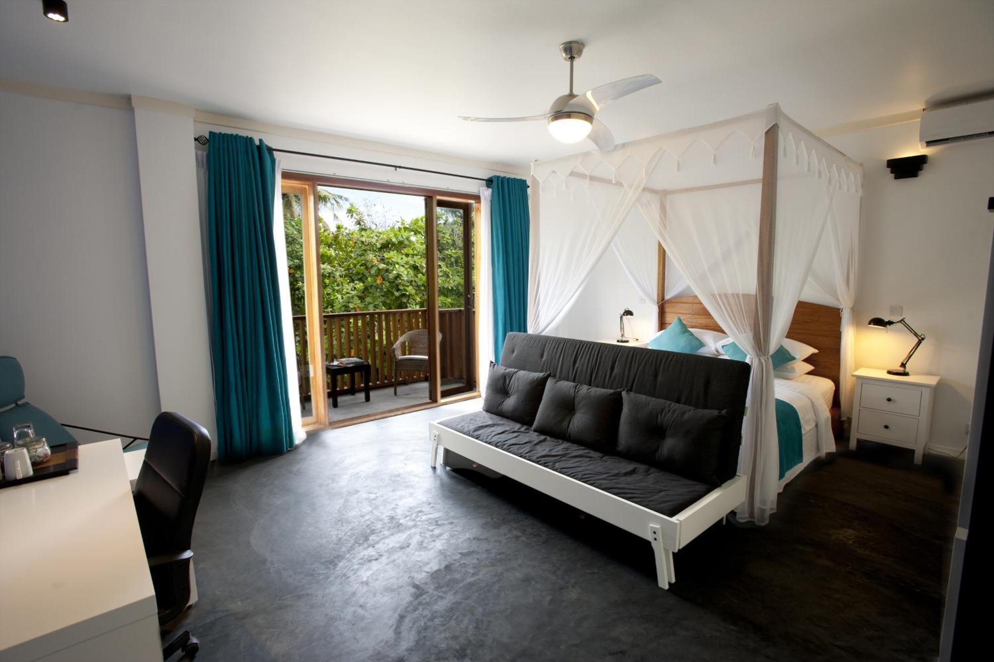 Deluxe Double or Twin Room Three Dives per