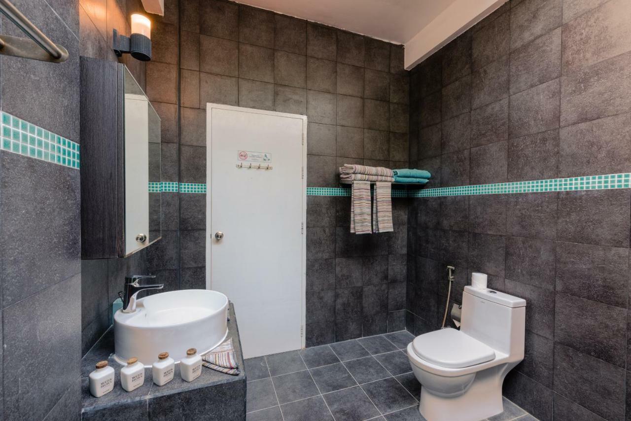 Deluxe Double or Twin Room Three Dives per