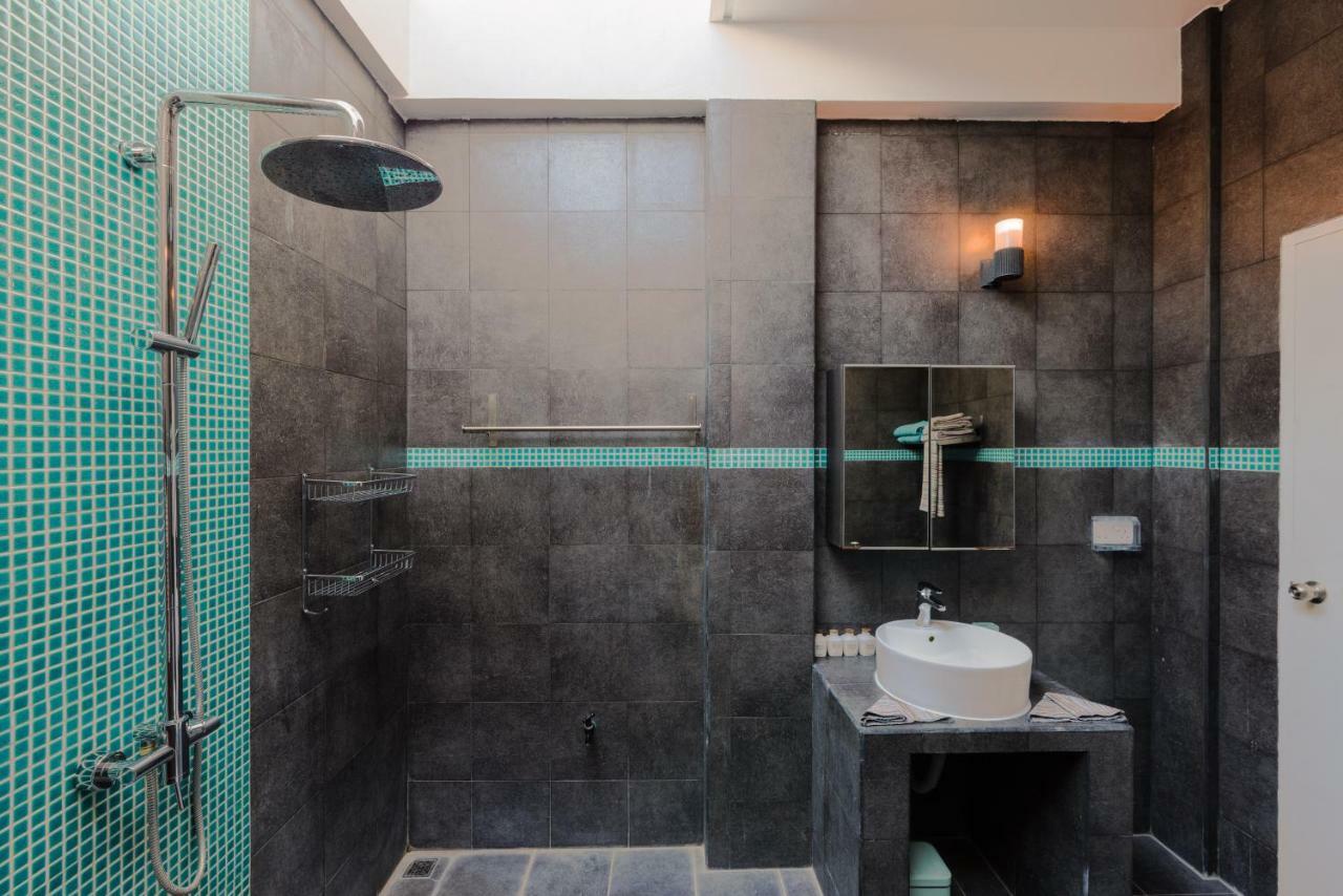Deluxe Double or Twin Room Three Dives per