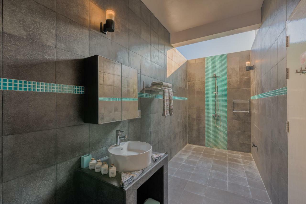 Deluxe Double or Twin Room Three Dives per